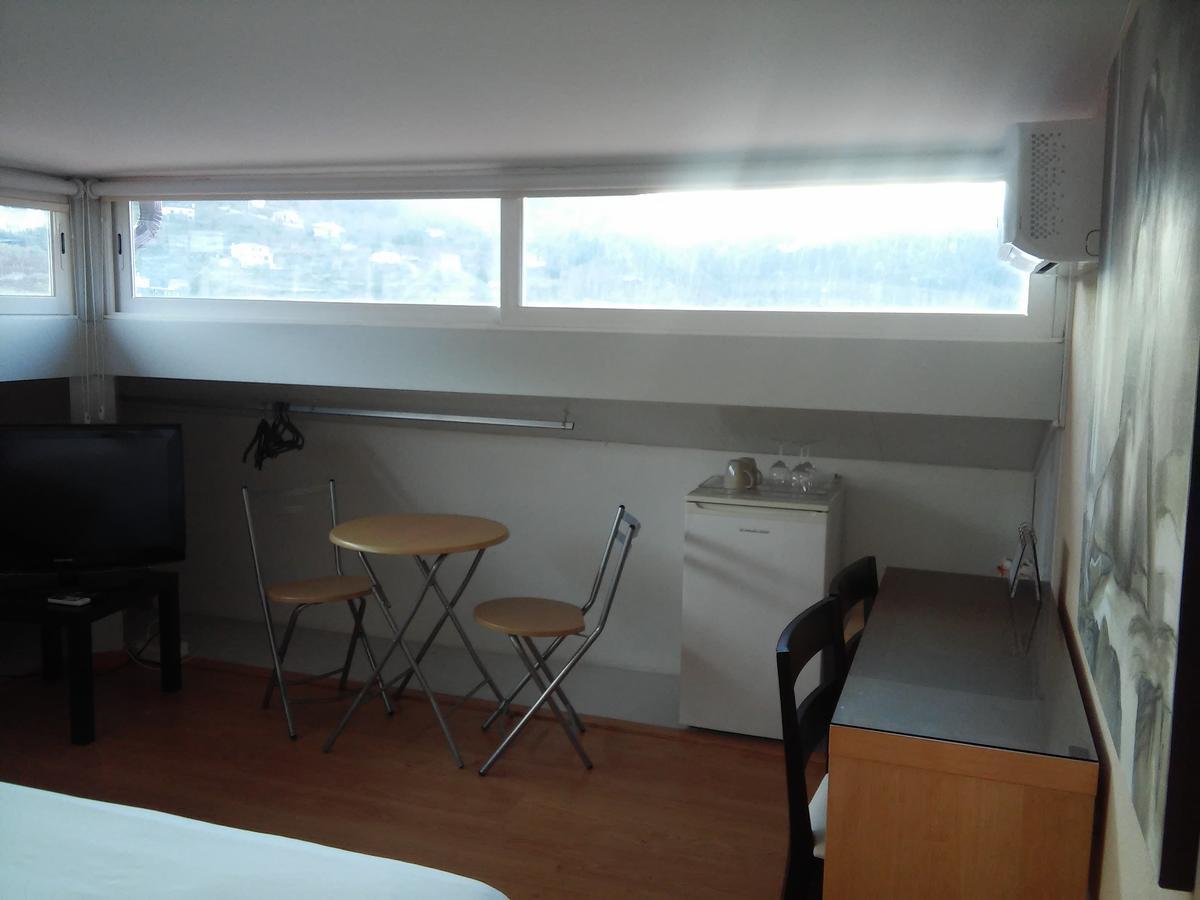 Penthouse - Low Cost Возела Экстерьер фото